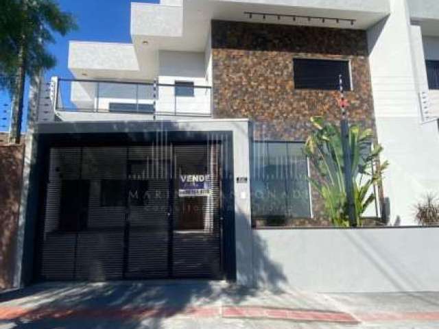Casa à venda na RUA KUMIASHI SAKAMOTO, 840, Centro, Maringá por R$ 1.149.000