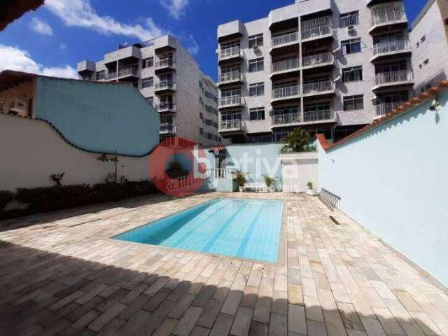 Apartamento com 3 dormitórios à venda, 115 m² por R$ 430.000,00 - Braga - Cabo Frio/RJ