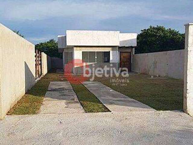 Casa com 2 dormitórios à venda, 60 m² por R$ 270.000,00 - Parque Balneário São Francisco - Cabo Frio/RJ