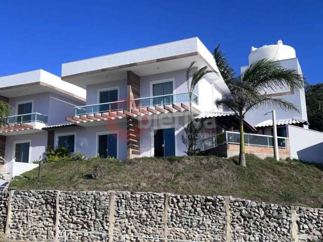 Casa com 3 dormitórios à venda, 82 m² por R$420.000,0 - Peró - Cabo Frio/RJ