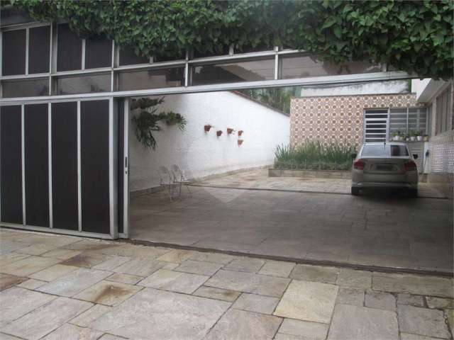 Casa com 4 quartos à venda na Rua Araxiá, 100, Jardim Guedala, São Paulo, 317 m2 por R$ 3.700.000