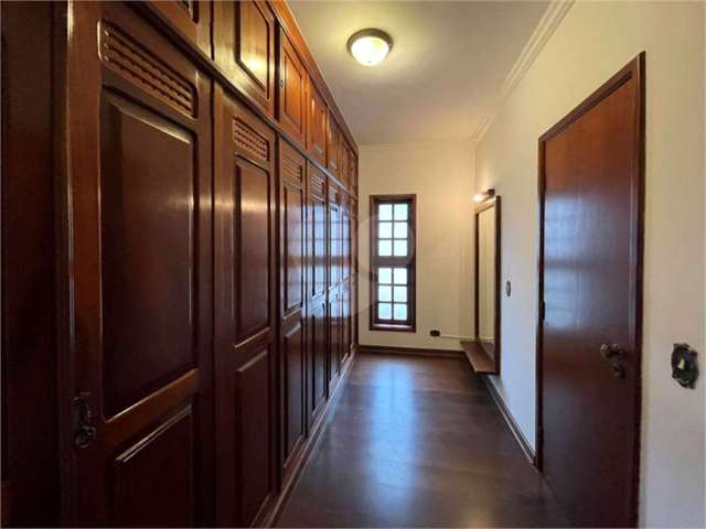 Casa com 4 quartos à venda na Rua Nova Amazonas, 135, Granja Viana, Cotia, 743 m2 por R$ 1.650.000