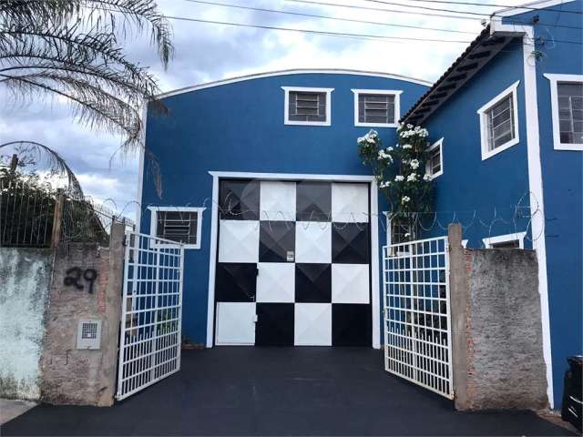 Barracão / Galpão / Depósito à venda na Rua Humberto de Campos, 29, Vila Lutfalla, São Carlos, 215 m2 por R$ 531.000