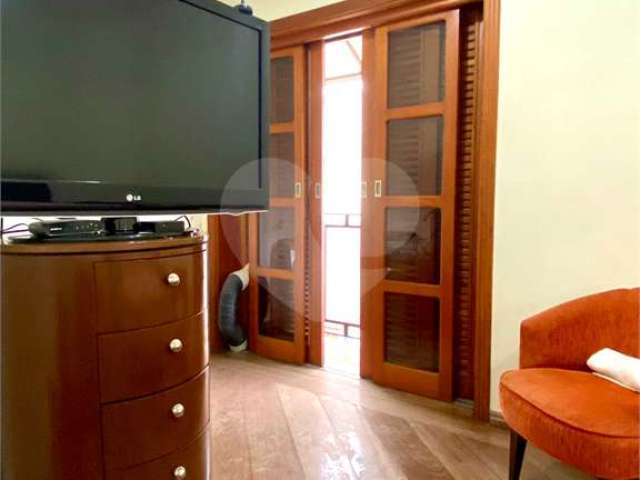 Casa com 4 quartos à venda na Rua Campos Novos, 602, Vila Lucia, São Paulo, 385 m2 por R$ 2.200.000