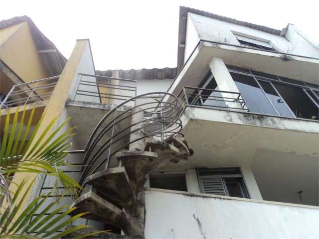 Casa com 3 quartos à venda na Rua André Thomaz, 264, Vila Campesina, Osasco, 194 m2 por R$ 840.000