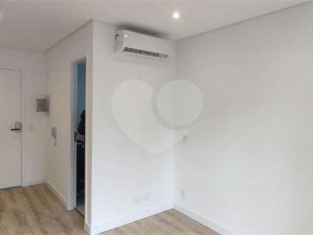 Apartamento com 1 quarto à venda na Rua Bento Freitas, 420, República, São Paulo, 21 m2 por R$ 355.000