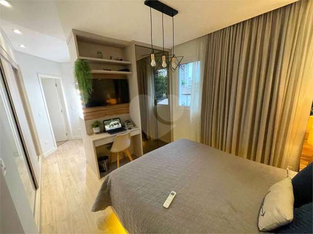 Casa com 3 quartos à venda na Avenida Professor Aristóteles Menezes, 26, Ponta da Praia, Santos, 157 m2 por R$ 1.800.000