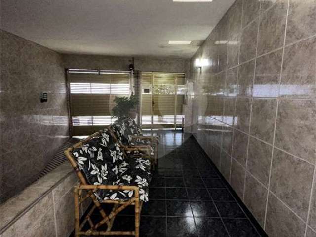 Casa com 3 quartos à venda na Rua Gervásio Mota da Vitória, 467, Cidade Líder, São Paulo, 350 m2 por R$ 580.000