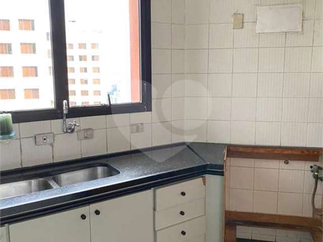 Apartamento com 4 quartos para alugar na Rua Doutor Laerte Setúbal, 158, Vila Suzana, São Paulo, 241 m2 por R$ 4.000