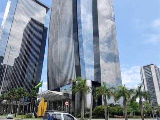 Sala comercial para alugar na Avenida Doutor Chucri Zaidan, 1550, Vila Cordeiro, São Paulo, 67 m2 por R$ 4.000