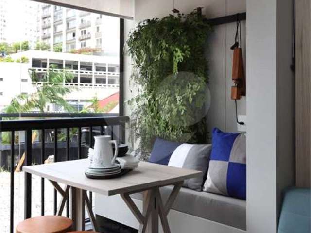 Apartamento com 1 quarto à venda na Rua Simpatia, 200, Jardim das Bandeiras, São Paulo, 38 m2 por R$ 627.989