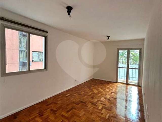 Apartamento com 1 quarto para alugar na Rua Barata Ribeiro, 372, Bela Vista, São Paulo, 34 m2 por R$ 1.550
