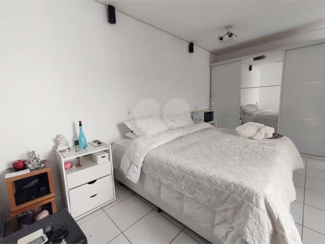 Casa com 4 quartos para alugar na Rua Ingles de Sousa, 55, Jardim da Glória, São Paulo, 200 m2 por R$ 15.000
