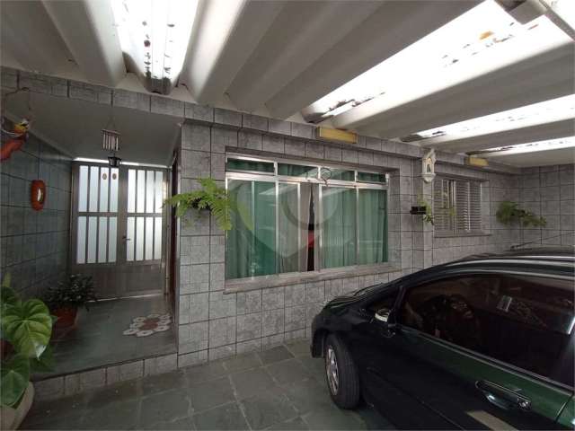 Casa com 2 quartos à venda na Rua Monsenhor Castro Nery, 351, Parque Maria Domitila, São Paulo, 313 m2 por R$ 990.000