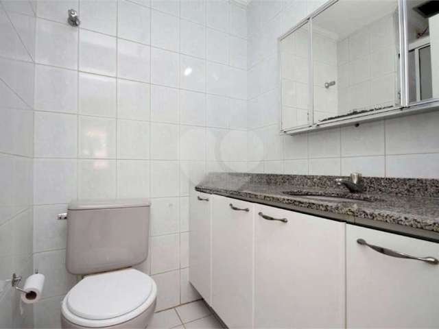 Apartamento com 3 quartos à venda na Rua Dom Bernardo Nogueira, 435, Vila Gumercindo, São Paulo, 56 m2 por R$ 410.000