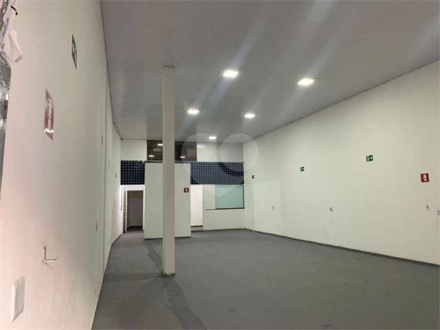 Barracão / Galpão / Depósito para alugar na Rua Amaral Gama, 307, Santana, São Paulo, 340 m2 por R$ 9.000
