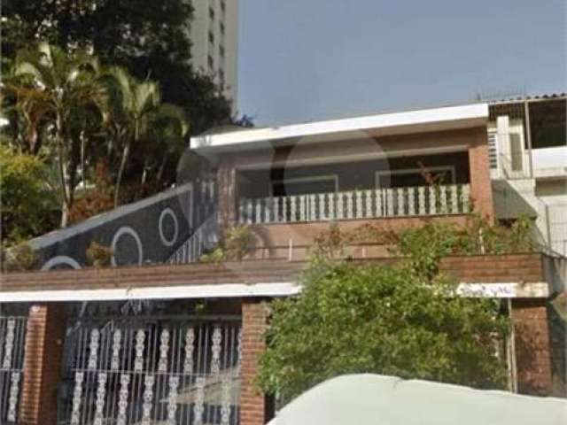 Casa com 5 quartos para alugar na Rua José Barreto dos Santos, 10, Vila Mangalot, São Paulo, 1000 m2 por R$ 6.000