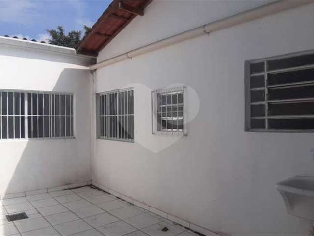 Casa com 2 quartos à venda na Rua Suapé, 68, Vila Santo Antônio, São Paulo, 130 m2 por R$ 700.000