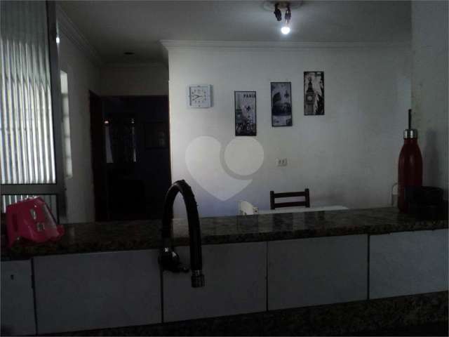 Casa com 3 quartos à venda na Rua Elza Fagundes Moraes, 399, Jardim Roberto, Osasco, 242 m2 por R$ 700.000