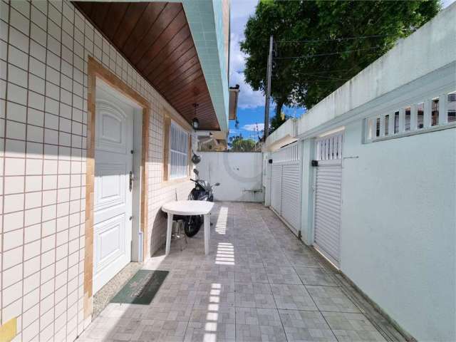 Casa com 3 quartos para alugar na Avenida Doutor Moura Ribeiro, 53, Marapé, Santos, 131 m2 por R$ 5.500