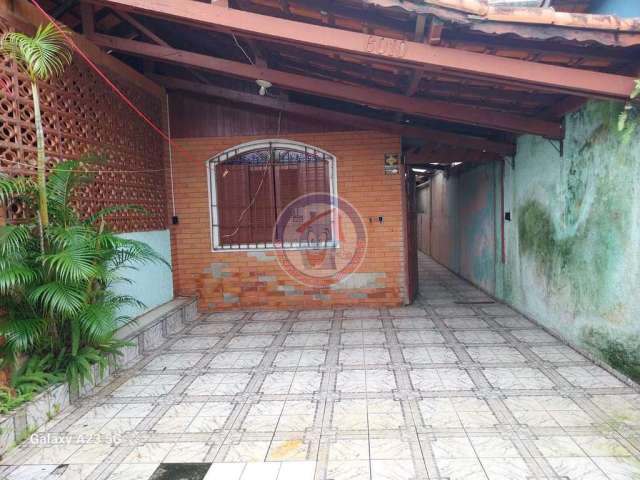 Casa com 2 quartos à venda na Avenida São Paulo, 2.381, Nossa Senhora de Fatima, Mongaguá, 95 m2 por R$ 240.000