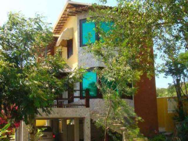 Belíssima casa em Costa Azul