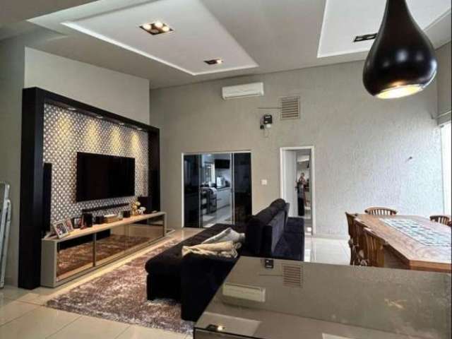 Casa com 3 quartos à venda no Panorama, Uberlândia , 250 m2 por R$ 650.000