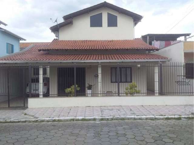 Casa com 3 quartos à venda na Rua César Stamm, 512, Cordeiros, Itajaí por R$ 894.000