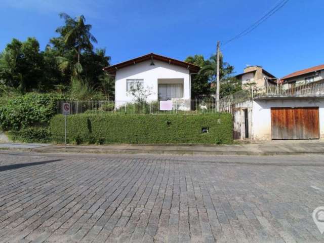 Terreno à venda na Rua Divinópolis, 677, Velha Central, Blumenau por R$ 1.200.000