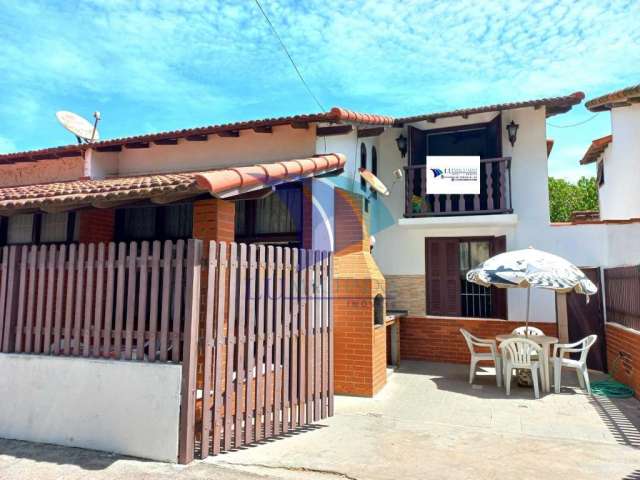 COD 1171- Venda – Casa Duplex com 3 Quartos a 100 metros da Praia do Pero- Peró, Cabo frio