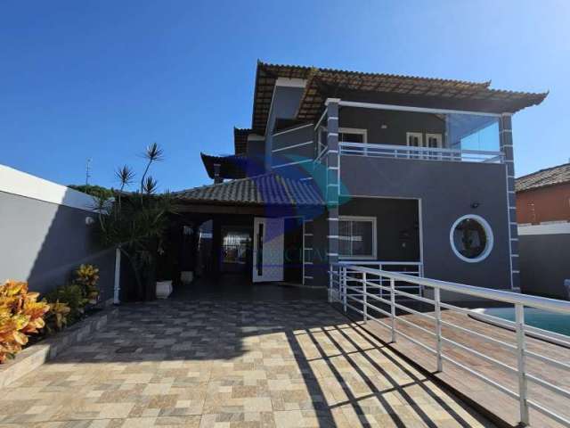 COD 1177- VENDA- Casa Duplex Com  Piscina e Churrasqueira no Condomínio dos Pássaros, Cabo Frio