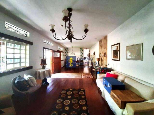 Casa com 4 dormitórios à venda, 323 m² por R$ 1.200.000,00 - Parque dos Lima - Franca/SP
