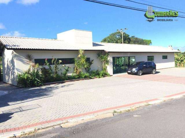 Casa com 4 quartos à venda,  por R$ 3.000.000 - Portão - Lauro de Freitas/BA
