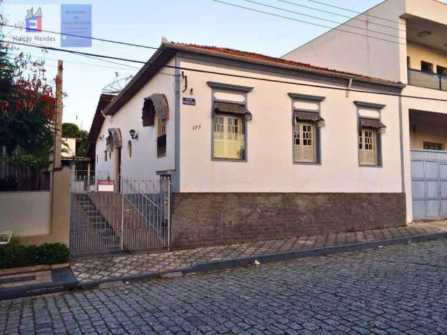 Casa para Venda em Cachoeira Paulista, Centro, 3 dormitórios, 1 suíte, 2 vagas