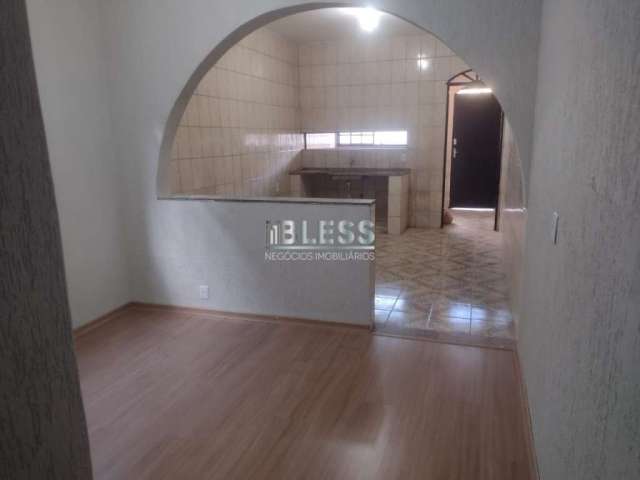 Casa com 2 Quartos e 2 banheiros à Venda, 126 m² por R$ 395.500, CA03109