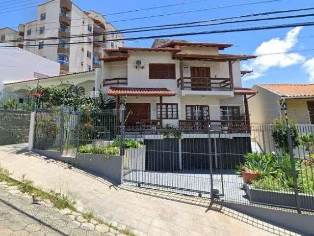 Casa com 4 quartos à venda no Capoeiras, Florianópolis  por R$ 1.250.000