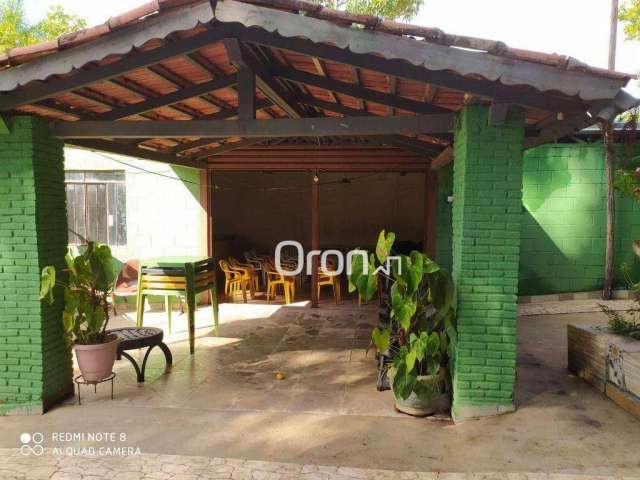 Chácara equipada e mobiliada com 4 dormitórios à venda, 1400 m² por R$ 390.000 - Cachoeira - Aragoiânia/GO