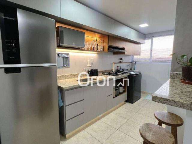 Apartamento com 2 dormitórios à venda, 53 m² por R$ 240.000,00 - Chácara São Pedro - Aparecida de Goiânia/GO