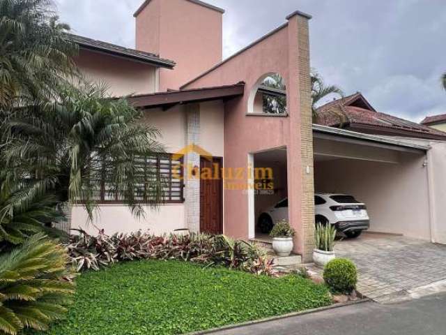 Casa à venda no bairro Atiradores - Joinville/SC