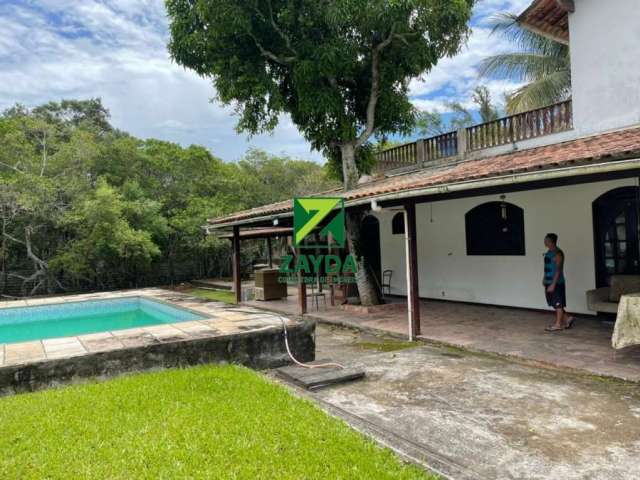 Casa independente com piscina e um amplo terreno de 744m², no bairro Vila Nova, em Barra de São João.