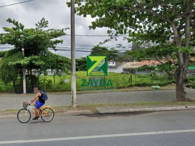 Terreno comercial, com 1.097 m² de área total, em frente à Rodovia Amaral Peixoto, Região dos Lagos/RJ.