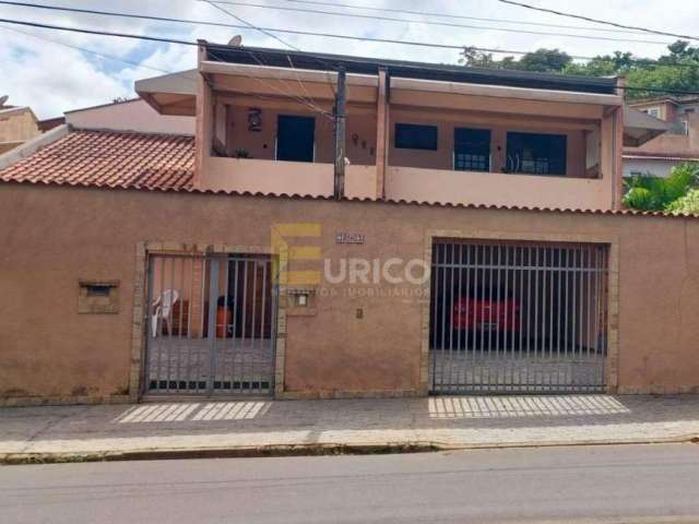 Casa à venda no JARDIM DAS PALMEIRAS em Valinhos/SP