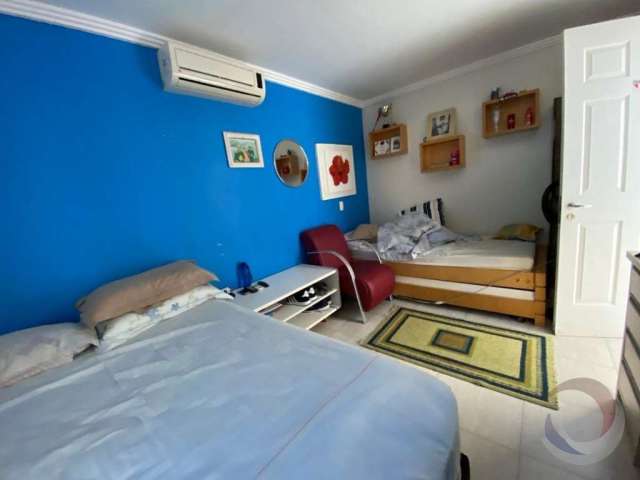 Apartamento para Venda em Florianópolis, Centro, 4 dormitórios, 2 suítes, 3 banheiros, 1 vaga