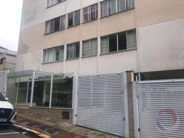 Apartamento para Venda em Florianópolis, Centro, 3 dormitórios, 1 suíte, 3 banheiros, 1 vaga