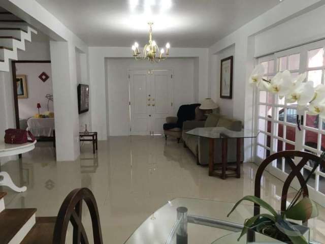 Casa para Venda em Florianópolis, Jurerê Internacional, 5 dormitórios, 2 suítes, 4 banheiros, 2 vagas