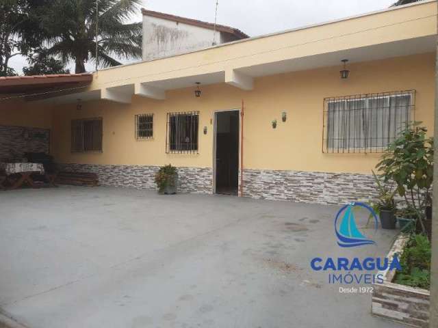 Casa com 1 dormitório à venda no bairro do Travessão, em Caraguatatuba