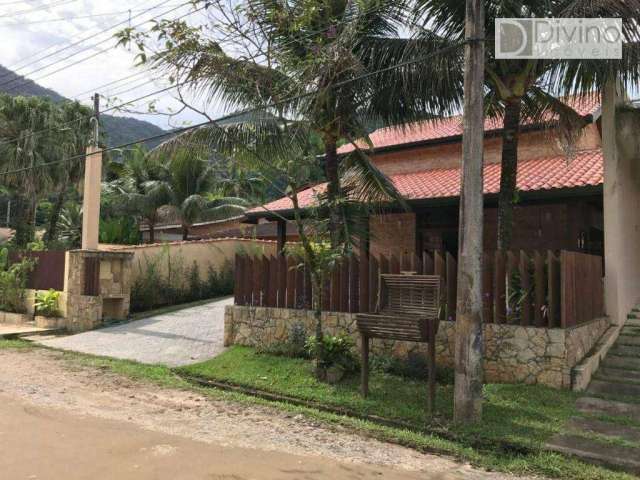 Casa com 3 dormitórios para alugar, 215 m² por R$ 1.650,00/dia - Condomínio Pedra Verde - Ubatuba/SP