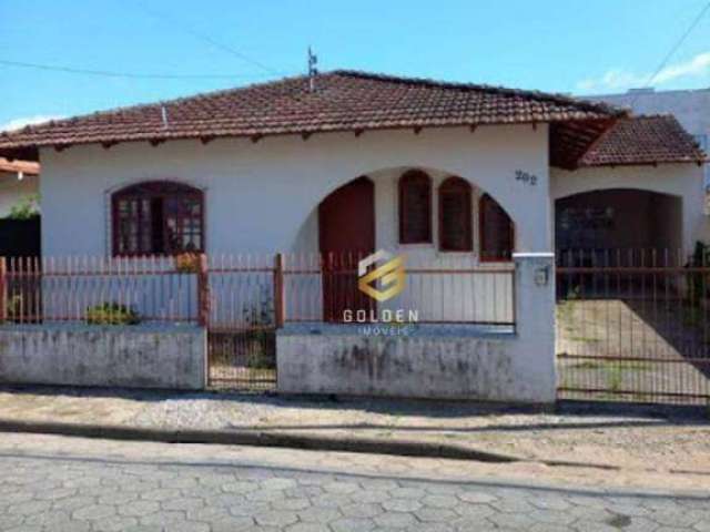 Casa Residencial à venda, Centro, Tijucas - CA0620.
