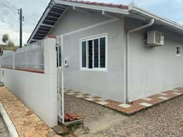 Casa 4 quartos por R$ 450.000