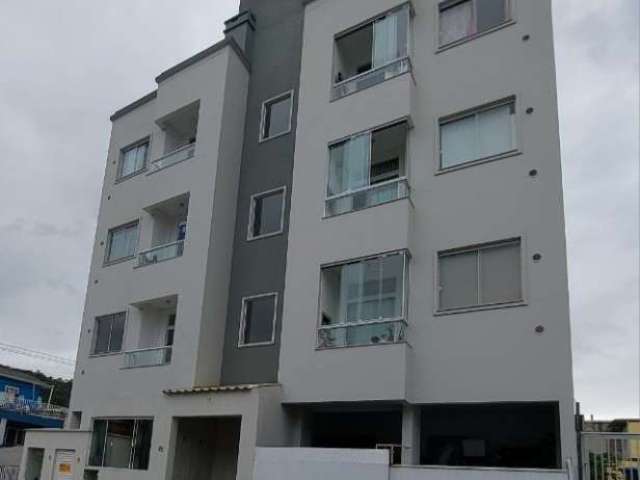 Apartamento em Camboriú no bairro Monte Alegre com 02 dormitórios